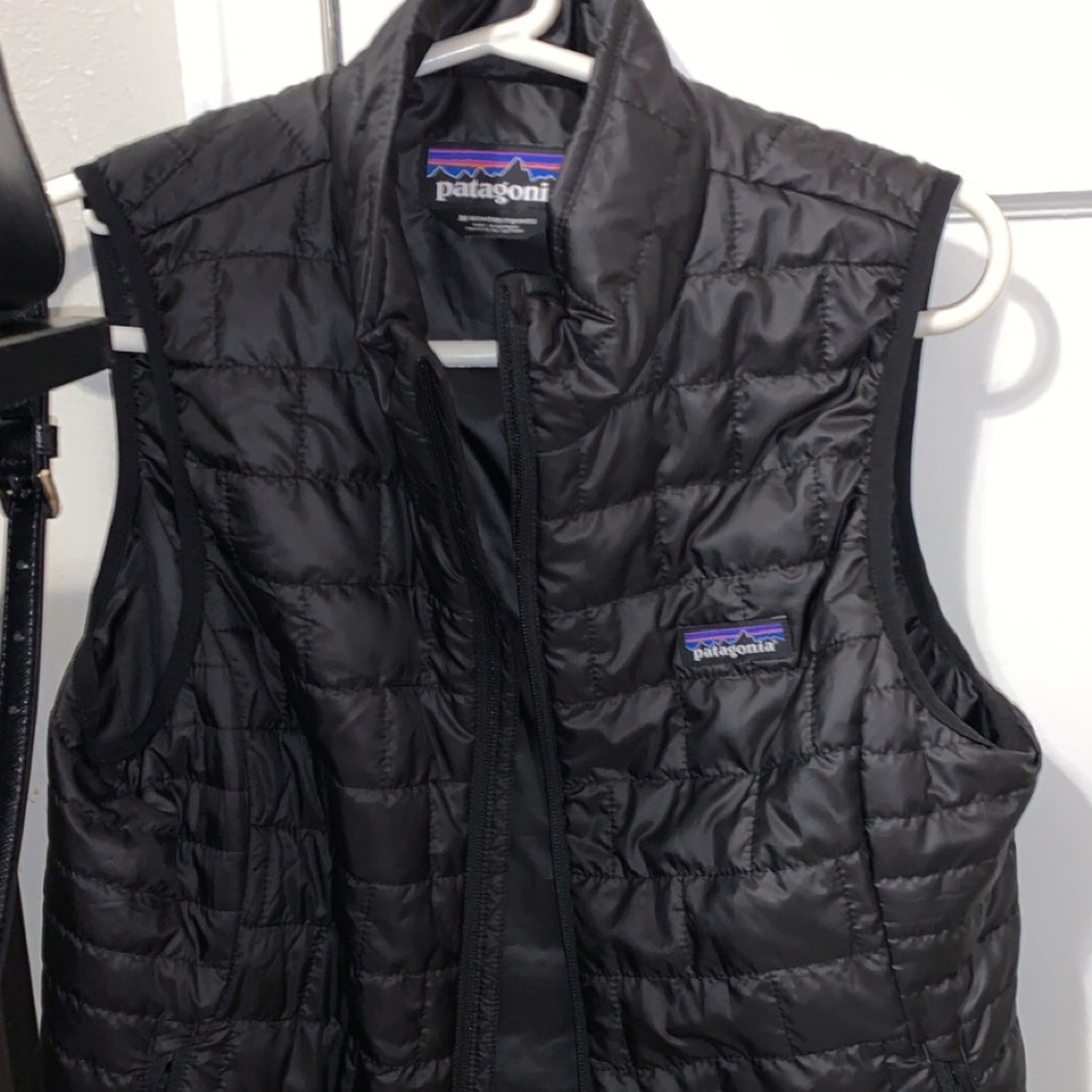 Women’s black Patagonia vest